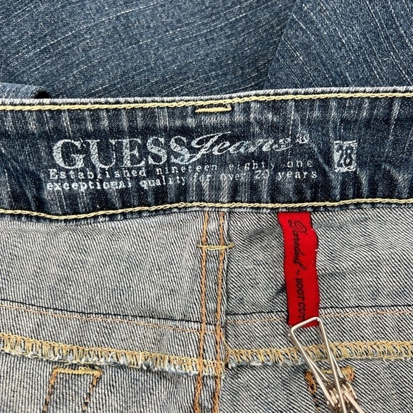Guess Daredevil Bootcut Stretch Jeans Size 28 Women's - Picture 2 of 7